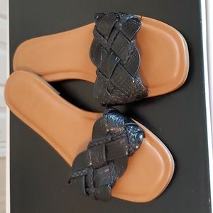 sz 8.5 Black braided Aldo sandals